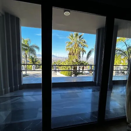 Alojamento de Turismo Selvagem La Paz En Alhaurin El Grande, Malaga *